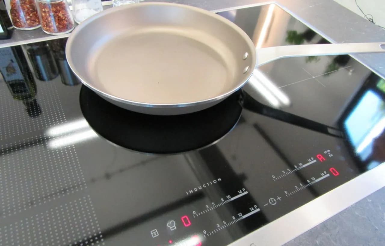 Jak odblokować kuchenkę indukcyjną Beko - proste rozwiązania na problemy Jak odblokować kuchenkę indukcyjną Beko - proste rozwiązania na problemy